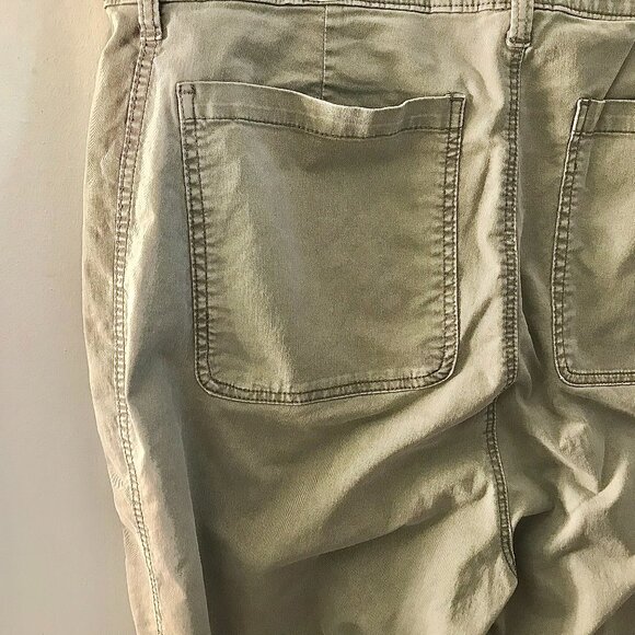 Old Navy Unisex Twill Pants - Light Olive Green - Size 18 Tall - Picture 2 of 7